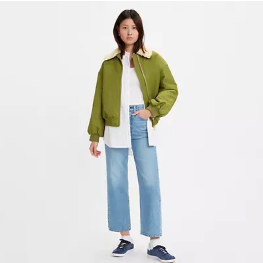 Levi’s ribcage straight ankle jeans!!!